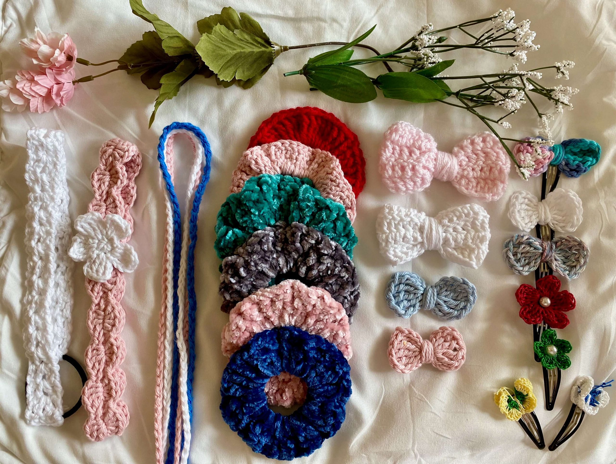 Crochet Hair accessories Amazon.com : Knitted Flower Hair Claw Clip - Crochet Hair  main image 2